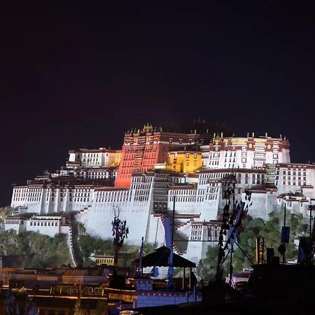 Shambhala Palace Hotel ลาซา ภายนอก รูปภาพ