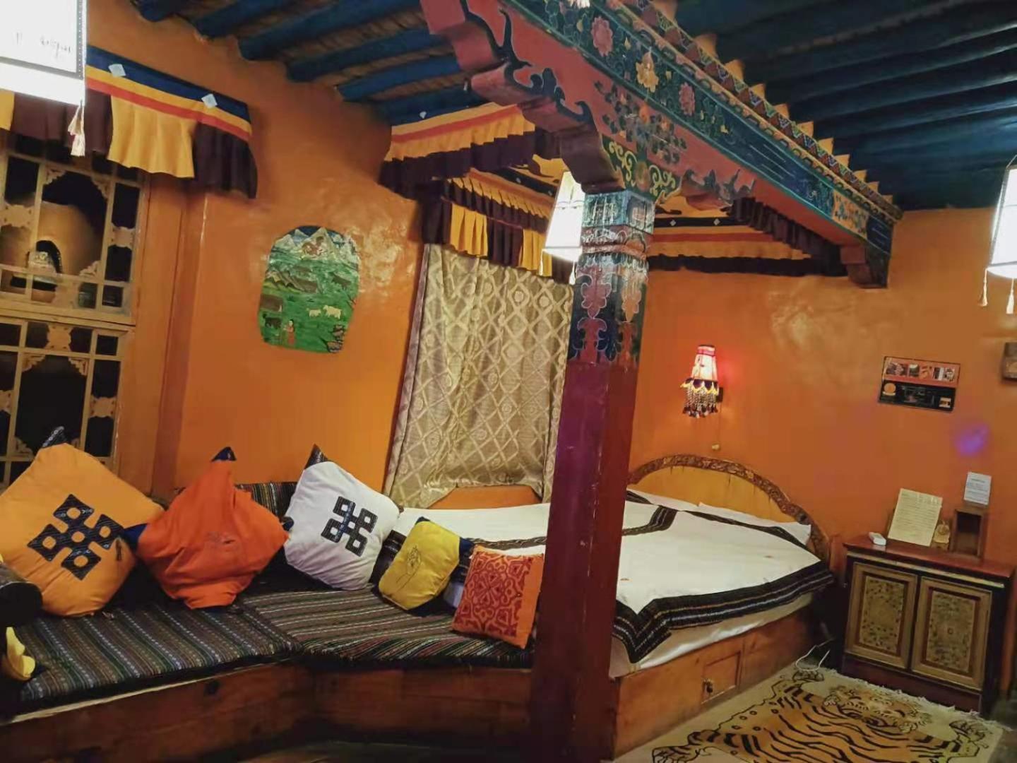 Shambhala Palace Hotel ลาซา ภายนอก รูปภาพ
