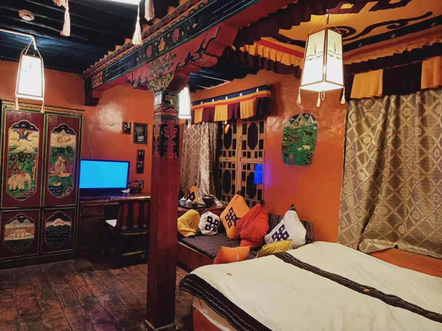 Shambhala Palace Hotel ลาซา ภายนอก รูปภาพ