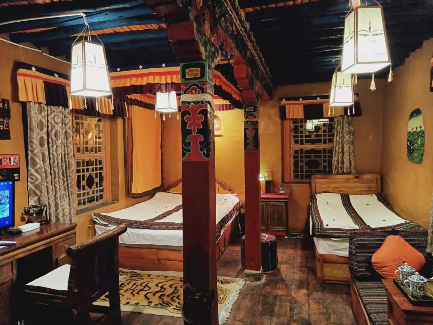 Shambhala Palace Hotel ลาซา ภายนอก รูปภาพ