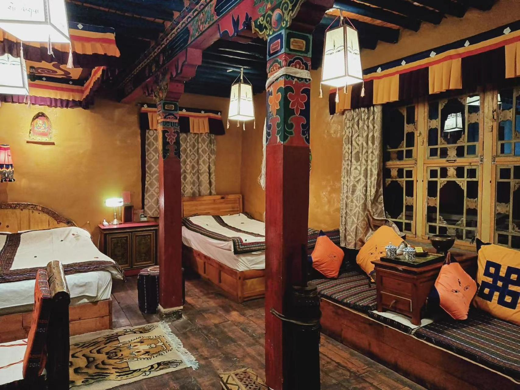 Shambhala Palace Hotel ลาซา ภายนอก รูปภาพ