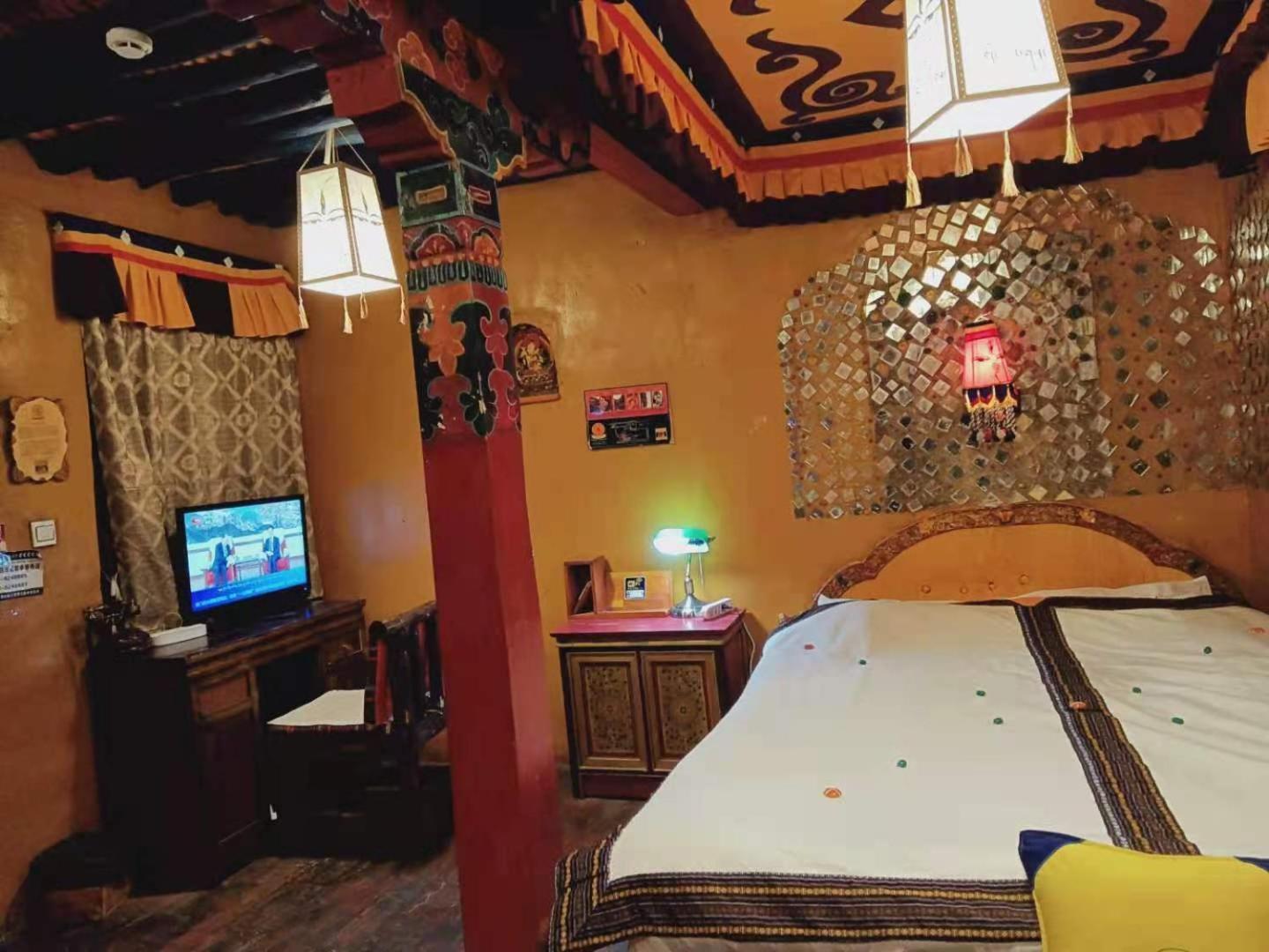 Shambhala Palace Hotel ลาซา ภายนอก รูปภาพ