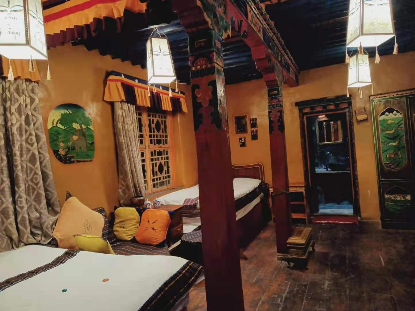 Shambhala Palace Hotel ลาซา ภายนอก รูปภาพ